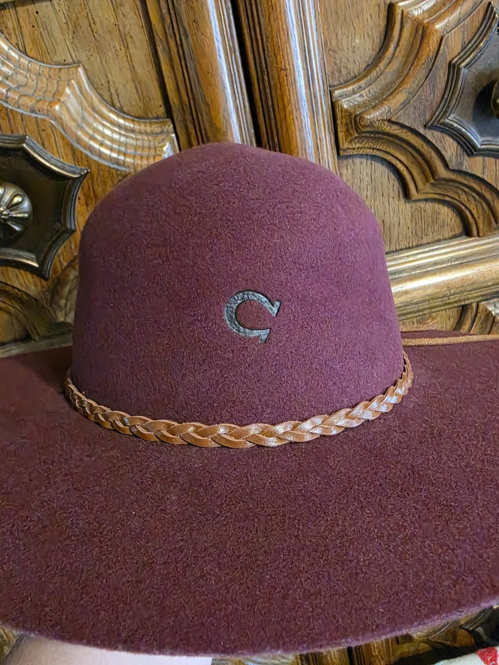 Brimmed Burgundy Women's Wool Hat with Braided Band